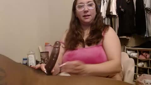 llena_de_lechee online show from February 2, 4:55 am