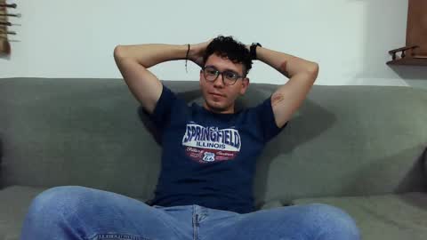 Lobo online show from March 8, 2:12 am