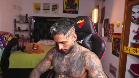 Snapshot of logan_hugh8 chatting on May 28, 1:47 am logan_hugh8 online show from May 28, 1:47 am
