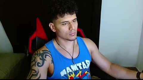 Snapshot of loganandrwz chatting on February 6, 11:52 pm Loganandrwz online show from February 6, 11:52 pm