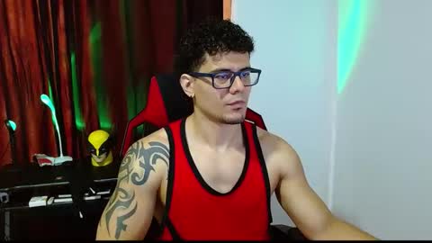 Snapshot of loganandrwz chatting on February 27, 3:23 pm Loganandrwz online show from February 27, 3:23 pm