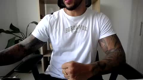 Logan Wolfp online show from July 13, 10:01 pm