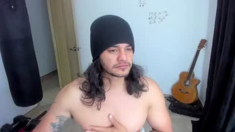 Snapshot of loganhot22 chatting on June 18, 5:41 am Logan online show from June 18, 5:41 am
