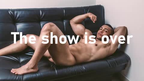 loganmartinx online show from May 16, 12:07 am