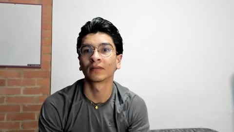 Snapshot of logannick chatting on December 23, 8:45 am Logan online show from December 23, 8:45 am