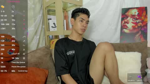 logantwink18 online show from March 29, 2:50 pm