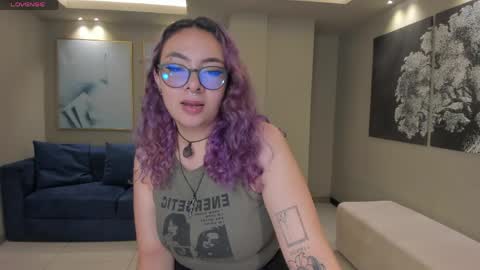 Loise online show from May 9, 6:57 pm