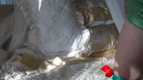 Lilu online show from February 26, 9:10 am