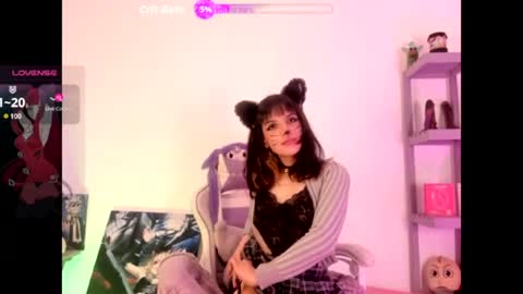 Lola Bunny online show from August 8, 7:21 am