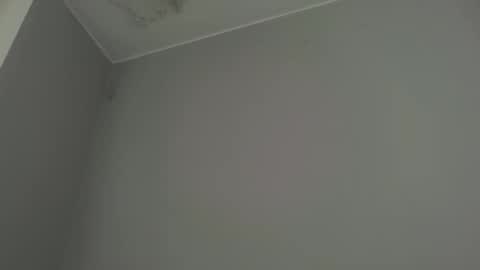 lolaandresbis online show from June 7, 3:27 pm