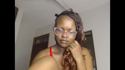 lolamia7 online show from February 26, 4:47 am