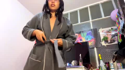 Snapshot of lolitabitchhorney_ chatting on January 9, 5:44 am Lolita online show from January 9, 5:44 am