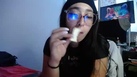 Snapshot of lolitabitchhorney_ chatting on February 27, 2:21 am Lolita online show from February 27, 2:21 am