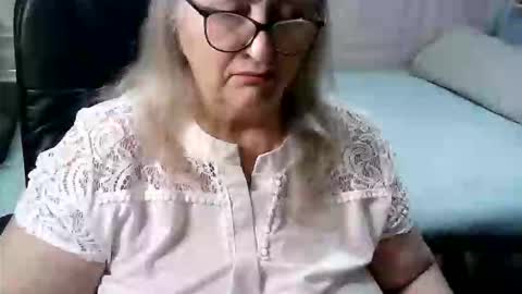 LolkaAlyss online show from March 8, 9:29 pm