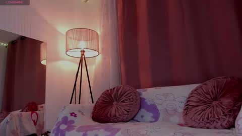 Lolly  online show from December 17, 7:36 am