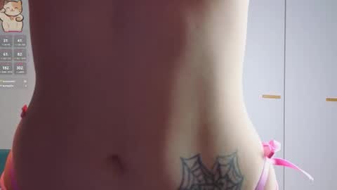 Snapshot of lollybaby4u chatting on February 24, 12:41 am LOLLY online show from February 24, 12:41 am