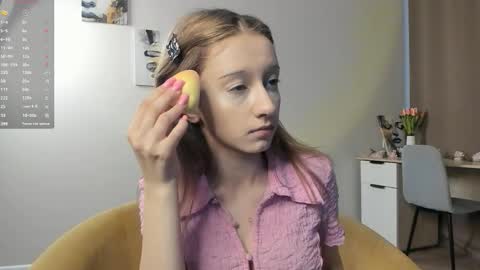 Snapshot of lonadejonge chatting on February 24, 7:17 am Sane online show from February 24, 7:17 am