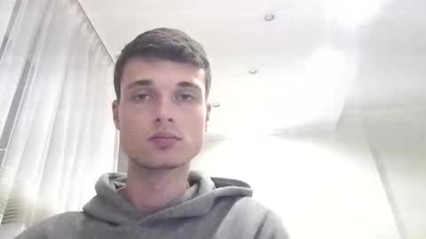 Snapshot of london_tomy chatting on December 20, 12:29 am london_tomy online show from December 20, 12:29 am