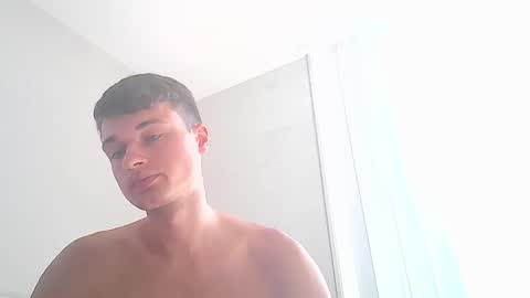 Snapshot of london_tomy chatting on March 11, 4:02 pm london_tomy online show from March 11, 4:02 pm