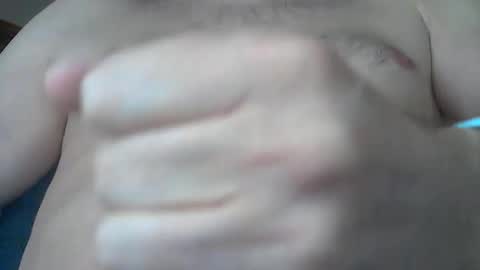 lonesomelust83 online show from May 13, 7:11 pm