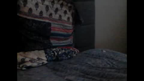 Snapshot of longjohnpurp29 chatting on March 3, 3:29 pm how can i plz u online show from March 3, 3:29 pm