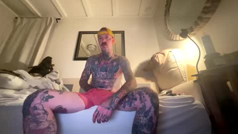 Snapshot of longwalksonthebeach69 chatting on February 26, 7:51 am longwalksonthebeach69 online show from February 26, 7:51 am