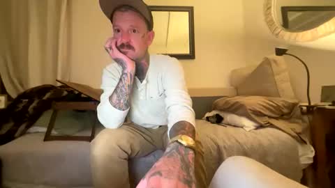 Snapshot of longwalksonthebeach69 chatting on March 3, 11:38 am longwalksonthebeach69 online show from March 3, 11:38 am