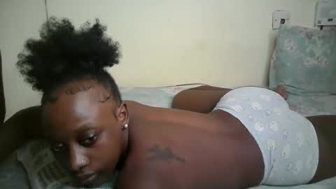 Snapshot of lonybrown chatting on April 29, 5:41 pm lonybrown online show from April 29, 5:41 pm