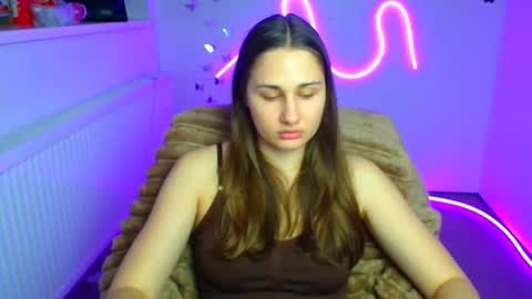 Lora online show from April 4, 5:38 am