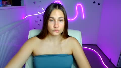 Lora online show from August 4, 5:43 am