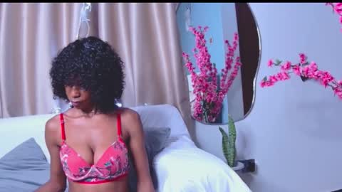 Snapshot of loraforreal chatting on January 7, 7:22 am Blackcat online show from January 7, 7:22 am