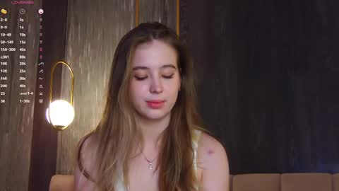 Loraine online show from March 7, 8:44 pm