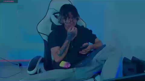 Snapshot of lord_moon_king chatting on September 13, 4:34 am lord_moon_king online show from September 13, 4:34 am