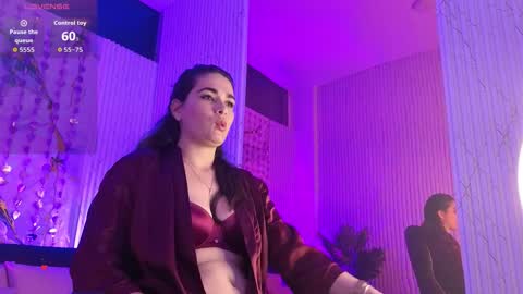 Snapshot of loren_tay chatting on February 15, 3:25 am Loren online show from February 15, 3:25 am