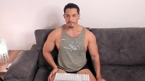 Lorenzo F online show from February 13, 1:40 am