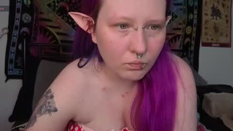 Lori Critter online show from July 23, 10:40 pm