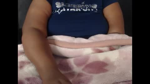 ebonythickbigass online show from May 11, 6:41 am