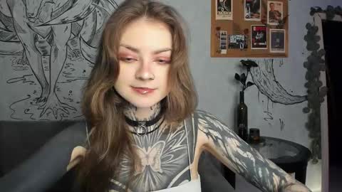 Snapshot of lostallice chatting on February 14, 4:09 am lostallice online show from February 14, 4:09 am