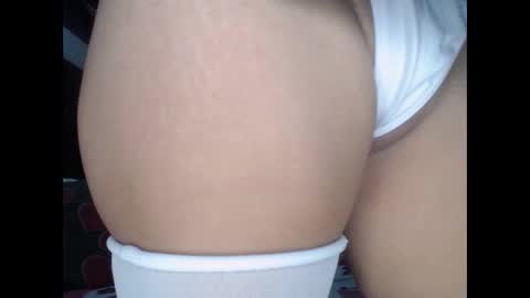 Snapshot of lou_anna02 chatting on November 18, 9:19 pm lou_anna02 online show from November 18, 9:19 pm