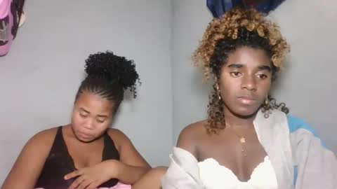 louane98 online show from February 11, 8:47 pm