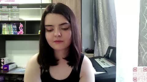 Esma online show from June 7, 10:08 am