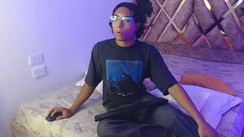 Louis Valdz online show from January 2, 2:02 pm