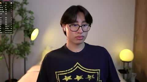 Louis online show from April 1, 10:51 pm