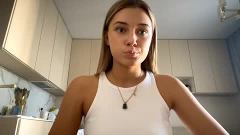 Eliza online show from March 25, 12:00 pm