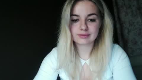 Megane online show from April 18, 7:58 pm