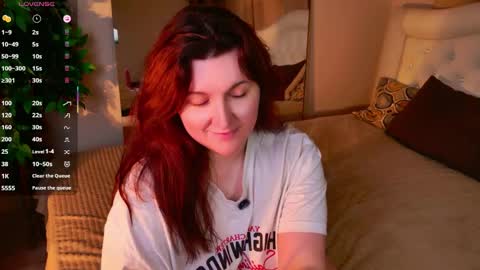 Snapshot of love_me_tonight_ chatting on May 4, 3:57 am Monika online show from May 4, 3:57 am