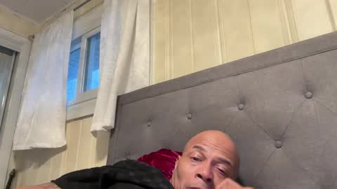 loved19 online show from February 5, 10:47 pm