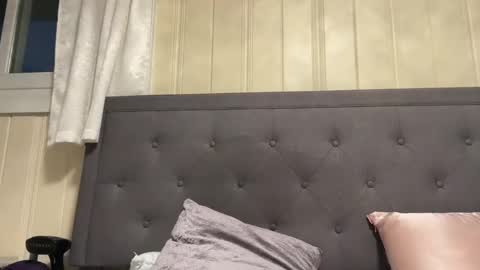 loved19 online show from March 3, 12:06 am