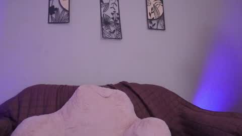 katalina   online show from May 22, 3:24 am