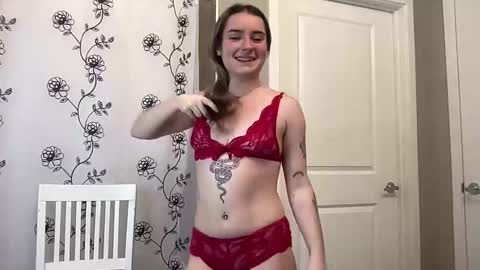 Olivia Rose online show from February 17, 2:52 am